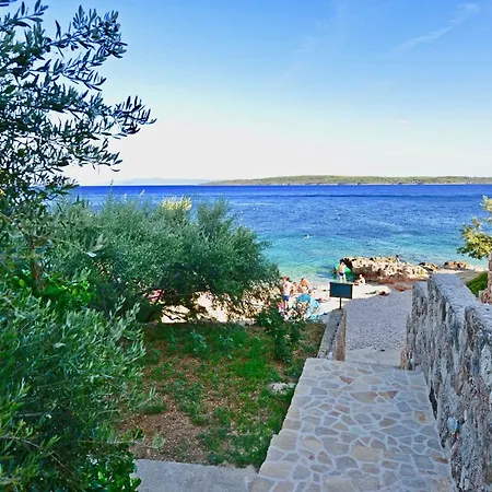 Hvar Paradise *