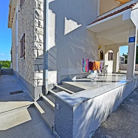 Hvar Paradise *